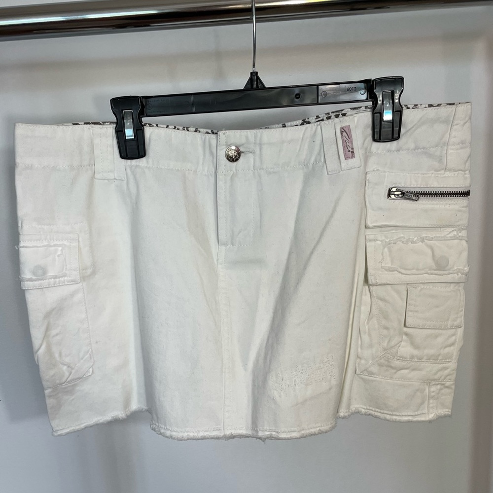 Vintage Y2K Cult brand white denim cargo style micro miniskirt, size 11.